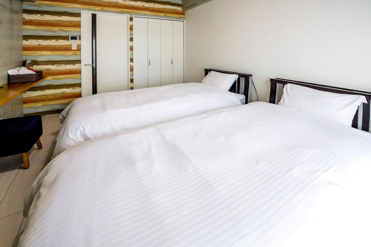 Little Island Okinawa Tomari Aparthotel Exterior photo